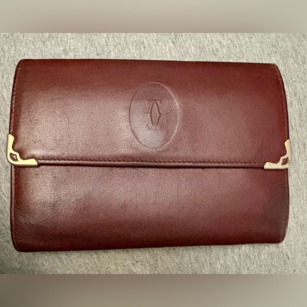 Must de CARTIER Paris Vintage Bordeaux Tri-Fold Leather Wallet Authentic
